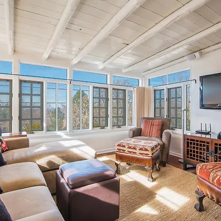 1 Bedroom - 5 Min. Walk To Canyon Rd. - El Caminito *